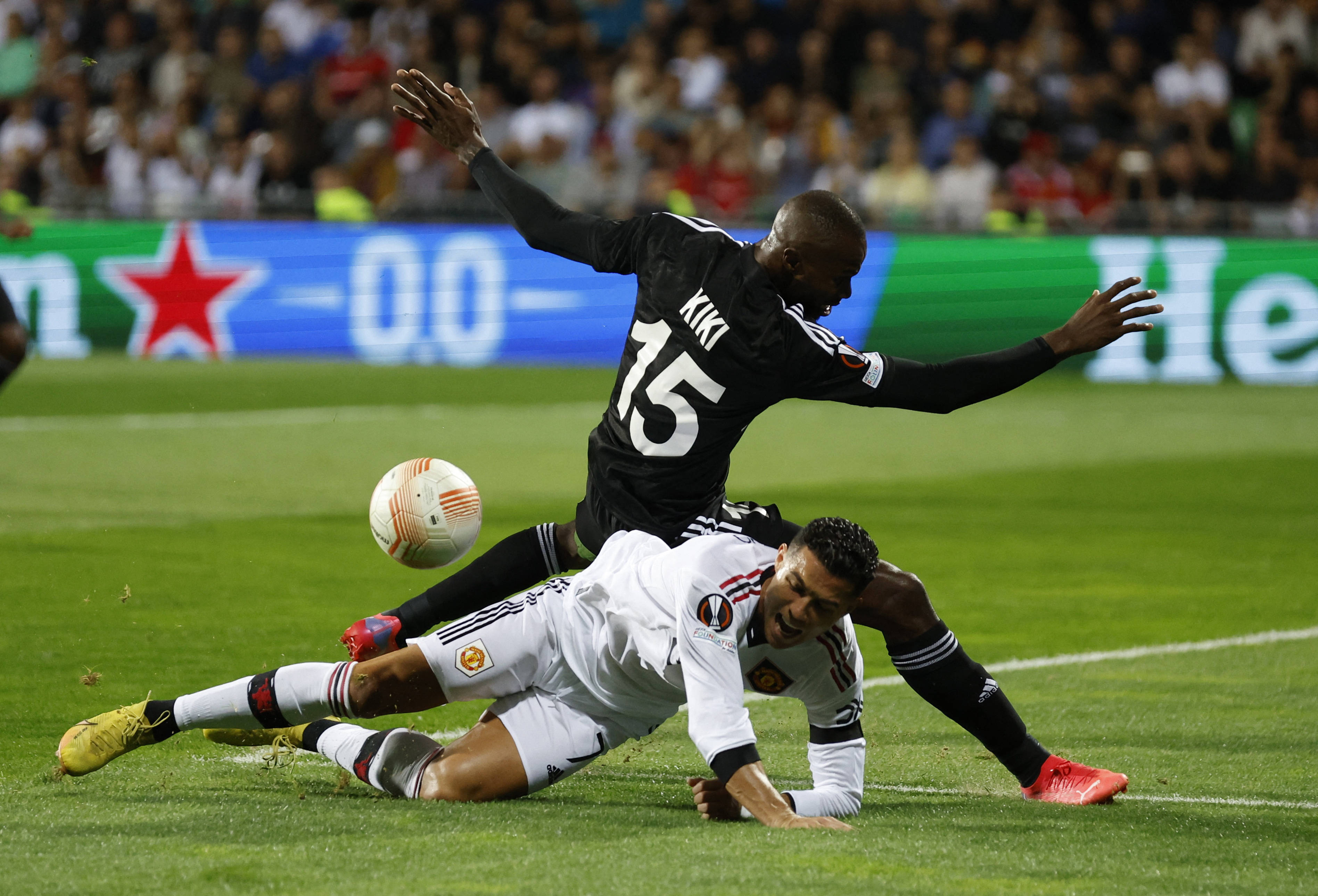 包含足球比赛精彩纷呈,球员表现令人印象深刻的词条 包含足球比赛精彩纷呈,球员表现令人印象深刻的词条