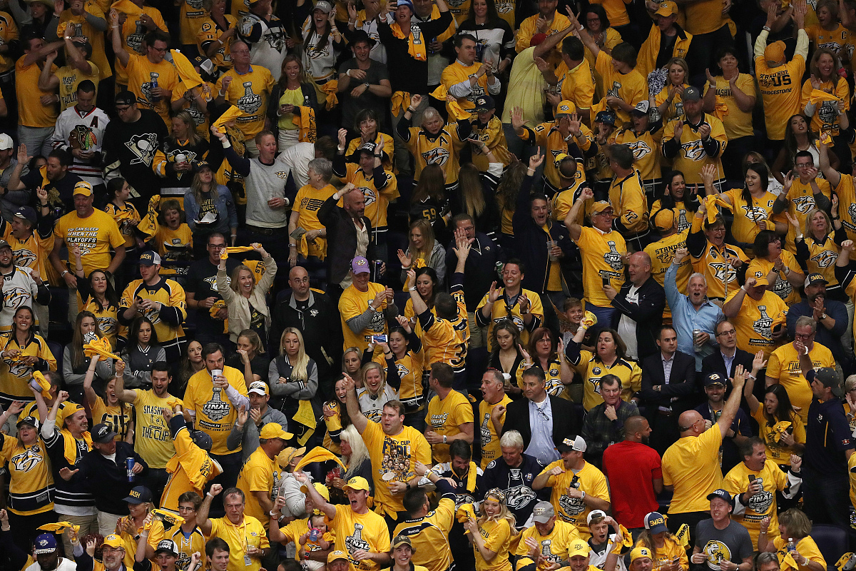 场面火爆！NBA观众席沸腾不已的简单介绍