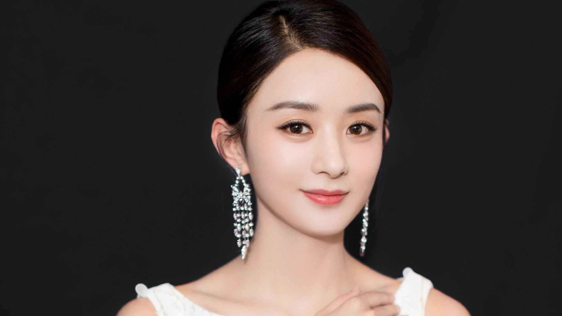 冰与火的对决，同一个夜晚，库里与切特在各自战场书写唯一性